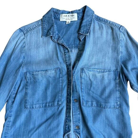Cloth & Stone Long Sleeve Newtown Chambray Buttondown Blue XS - Picture 3 of 9